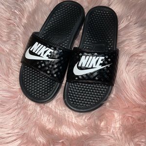 Nike slides